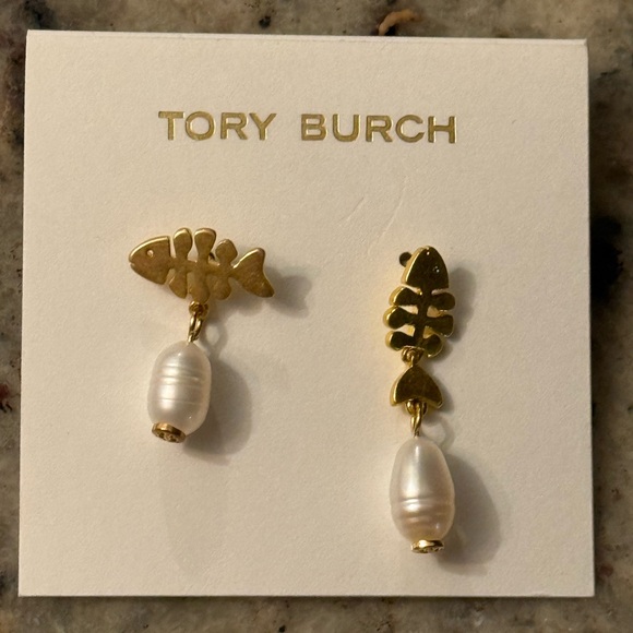 Tory Burch Jewelry - NWT Tory Burch Gold Fish  with Pearl Accent stud earrings